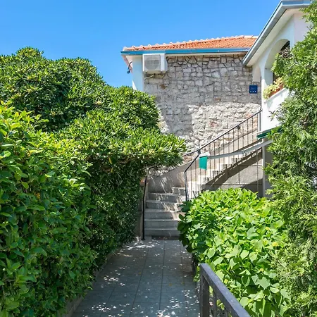 With Parking Space Mirca, Brac - 729 Apartman *