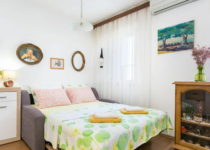 公寓 With Parking Space Mirca, Brac - 729 *